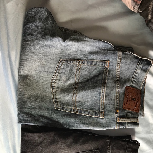 Men’s 34x32 Lucky Brand Jeans - Picture 3 of 4